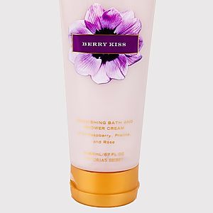 Victoria‘s Secret  Berry Kiss Duş Jeli 250mL