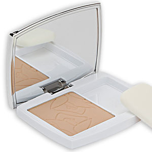 Lancome Teint Miracle Compact Foundation 02 Lys Rose