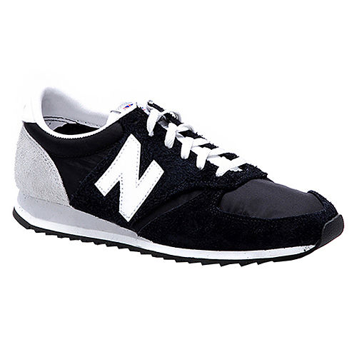 New Balance Siyah Süet Spor Ayakkabı