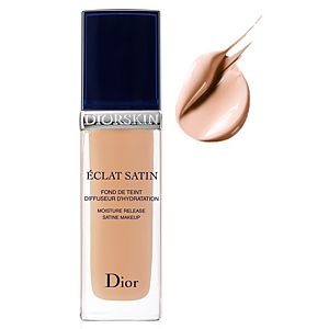 Dior Diorskin Eclat Satin Makeup 300 Fondöten