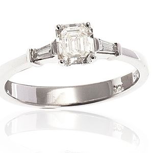 Damas    0.84 ct Tek Taş Yüzük
