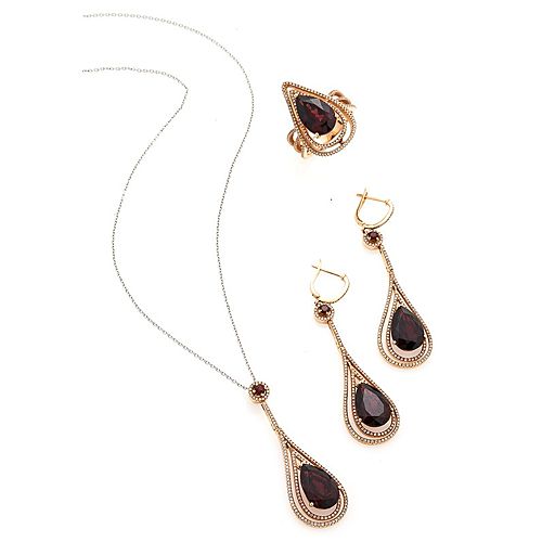 By Gold    Pırlantalı ve Garnet Taşlı Set