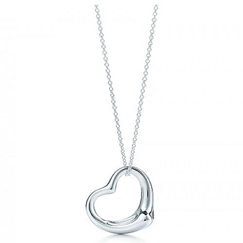 Tiffany & Co.     Elsa Peretti Open Heart Kolye