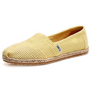 Toms 001100B12