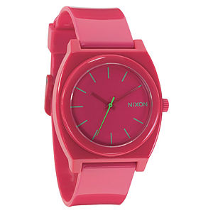 Nixon Pembe Saat