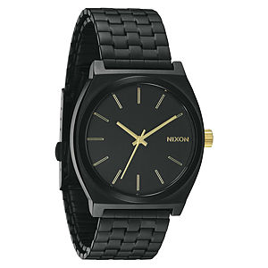 Nixon Siyah Saat